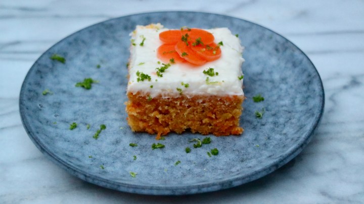 Scandinavian carrot cake