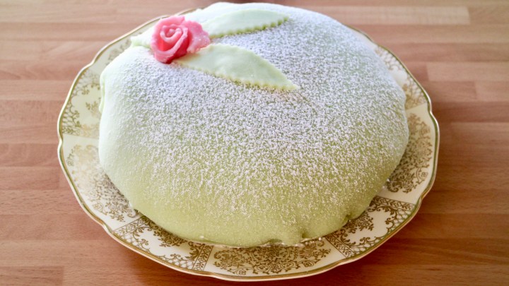 Swedish Princess cake (Prinsesstårta)