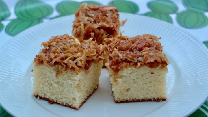 Danish Dream cake (Drømmekage)