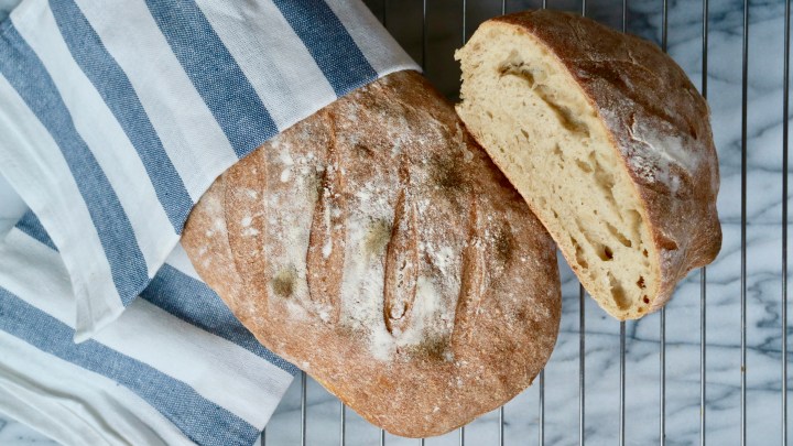 Sourdough bread (without yeast)