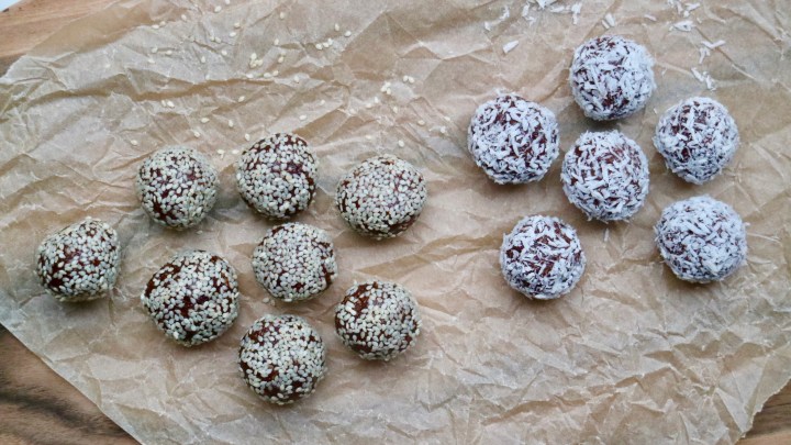 Raw balls (perfect healthy snack)