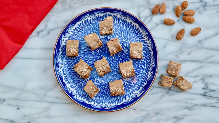 Christmas Almond bites